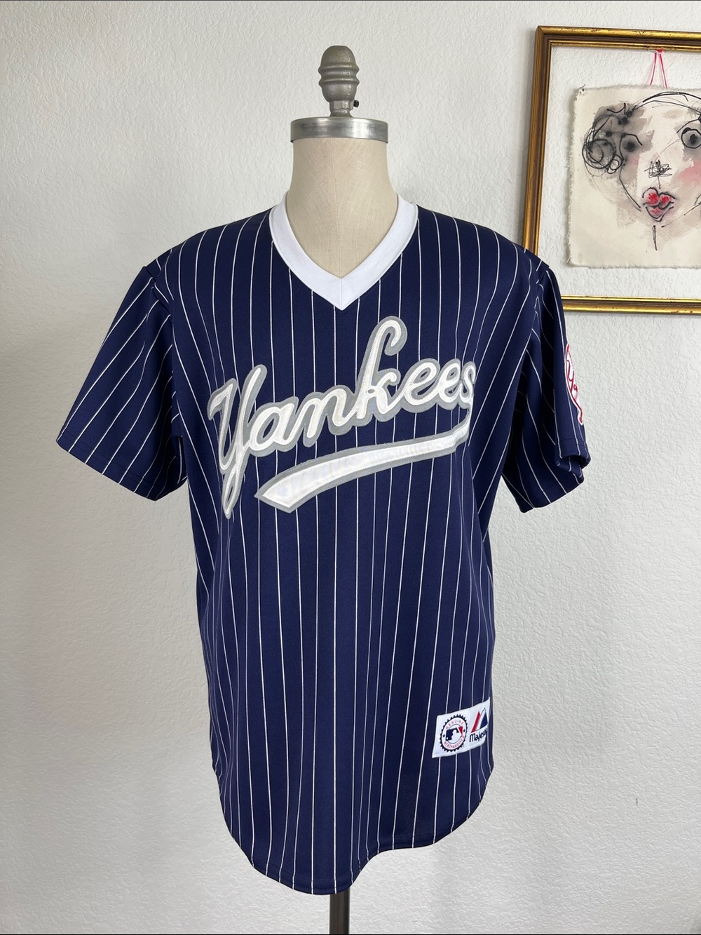 VTG Majestic MLB Yankees Pinstriped V Neck Jersey Short Sleeve Game Day Top
